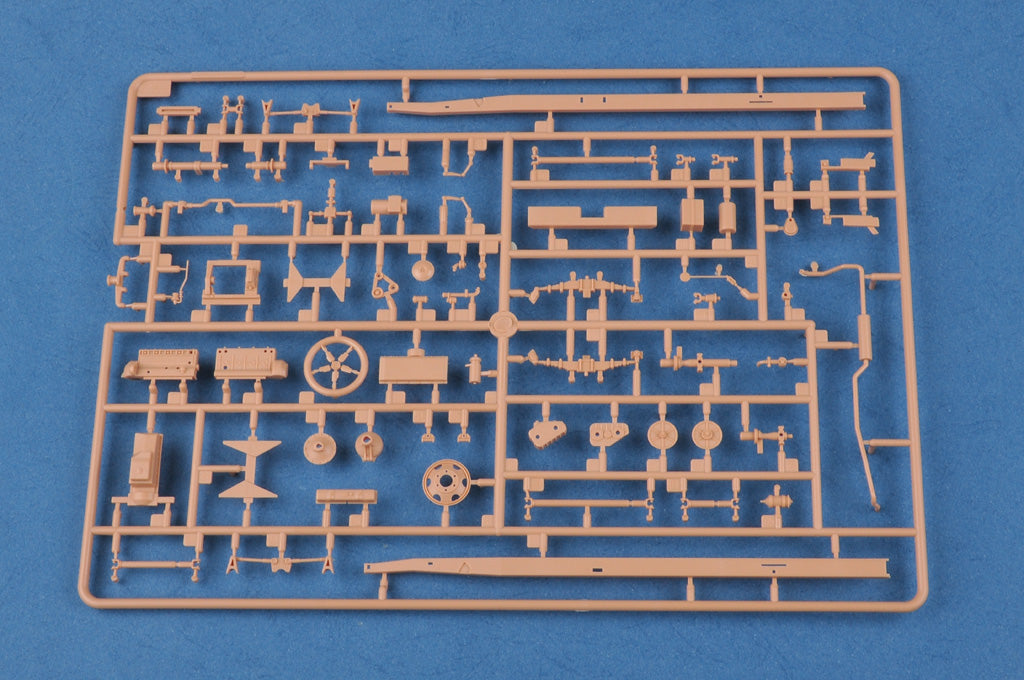 Hobby Boss 1/35 US GMC CCKW 352 Wood Cargo Truck model kit 83832, image 8