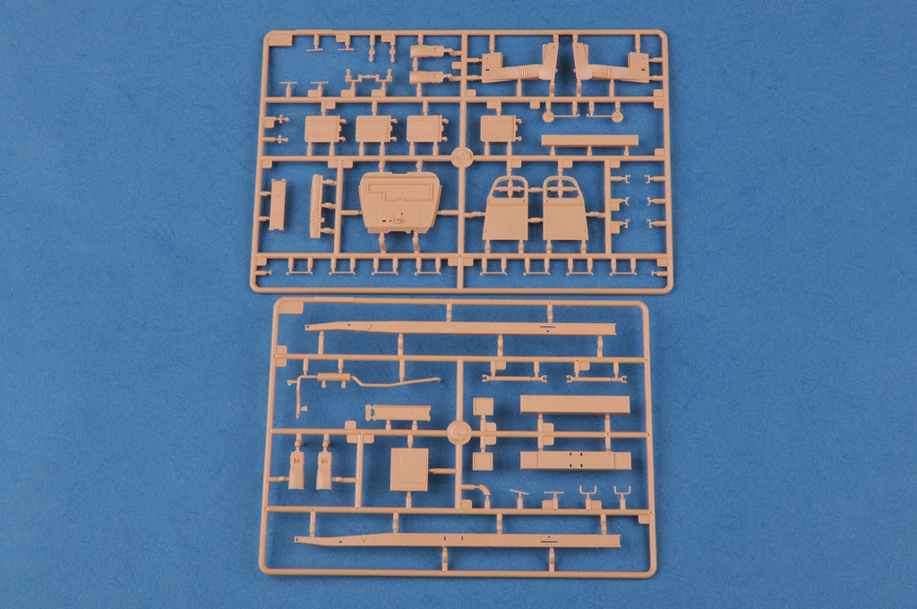 Hobby Boss 1/35 US GMC CCKW 352 Wood Cargo Truck model kit 83832, image 9
