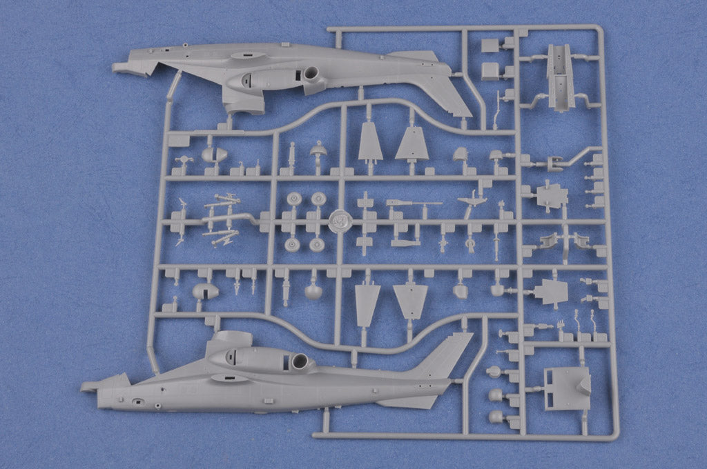 Hobby Boss 1/72 Chinese WZ-10 Thunderbolt Attack Helicopter model kit 87260, image 6