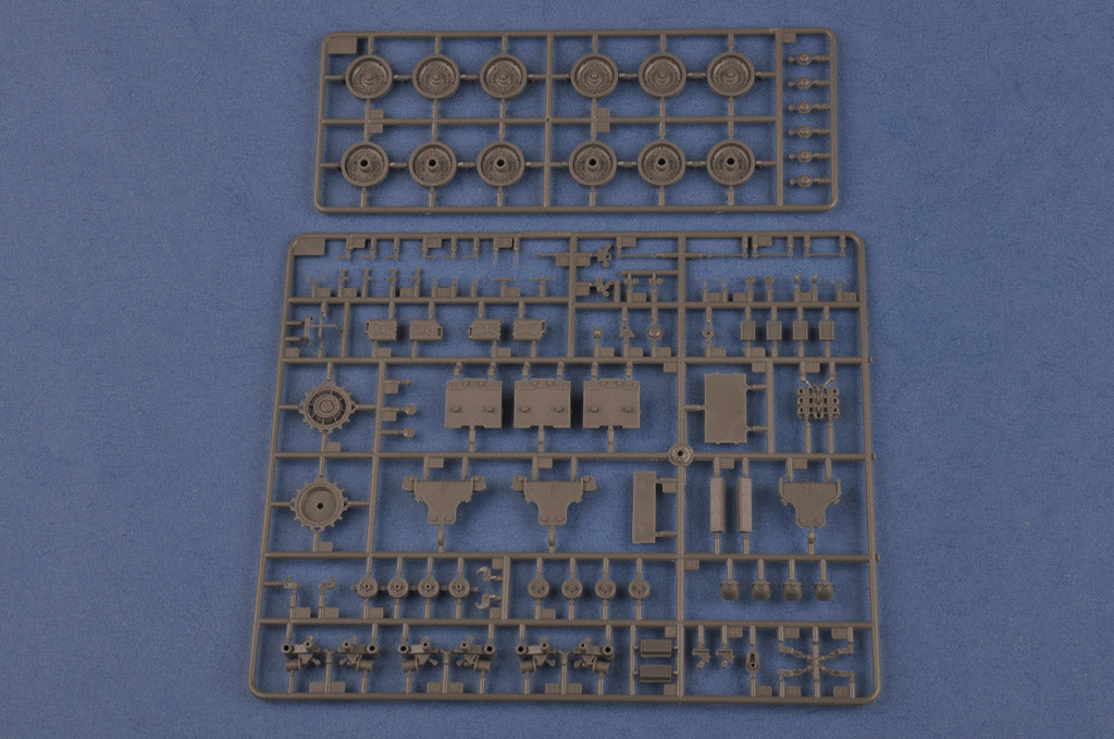 Hobby Boss 1/35 IDF Nagmachon APC model kit 83871, image 8