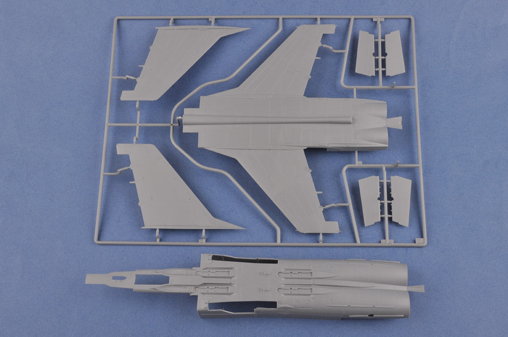 Hobby Boss 1/48 Mikoyan MiG-31 Foxhound model kit 81753, image 7