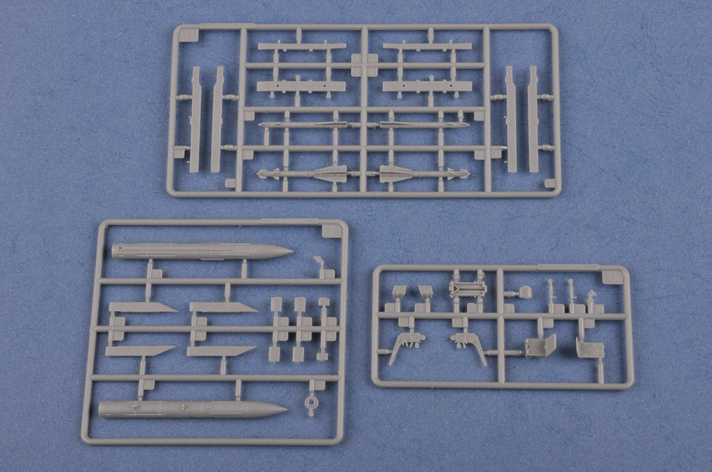 Hobby Boss 1/48 Mikoyan MiG-31 Foxhound model kit 81753, image 13