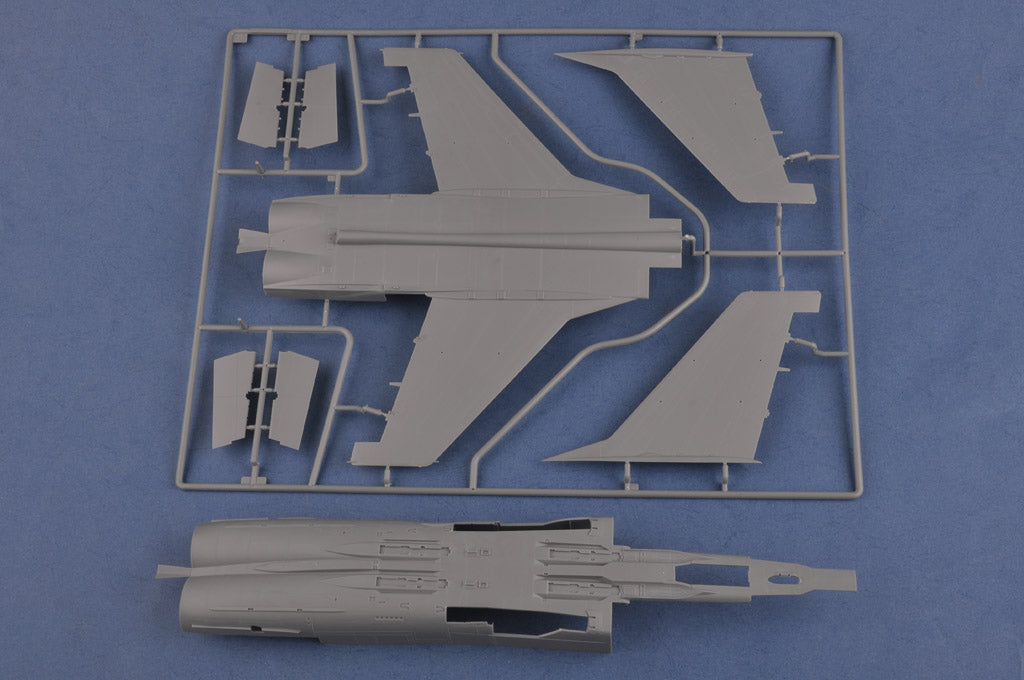 Hobby Boss 1/48 Mikoyan MiG-31B/BM Foxhound model kit 81754, image 7