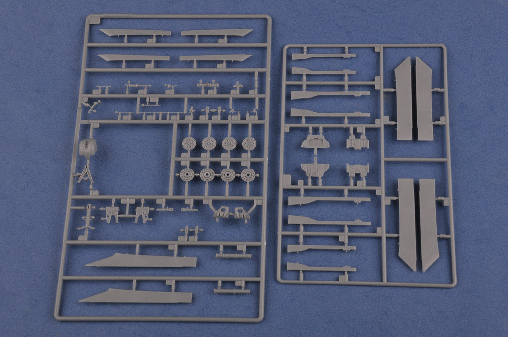 Hobby Boss 1/48 Mikoyan MiG-31B/BM Foxhound model kit 81754, image 11