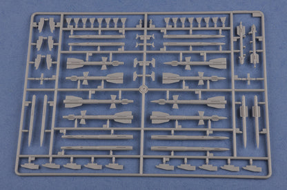 Hobby Boss 1/48 Sukhoi Su-27 Flanker Early model kit 81712, image 11