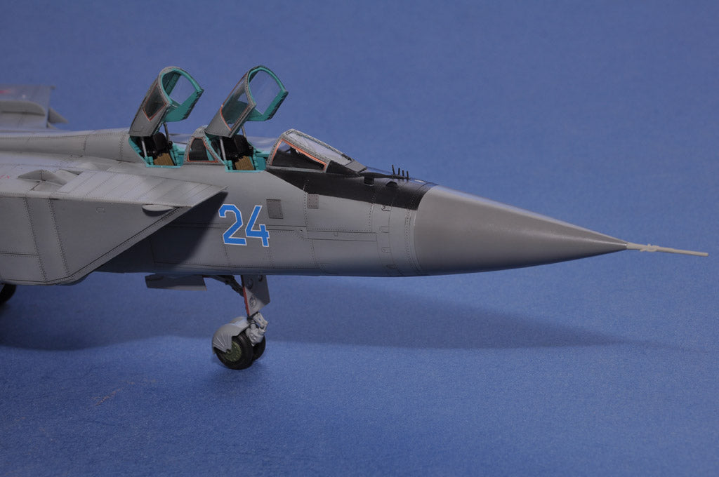 Hobby Boss 1/48 Mikoyan MiG-31 Foxhound model kit 81753, image 20