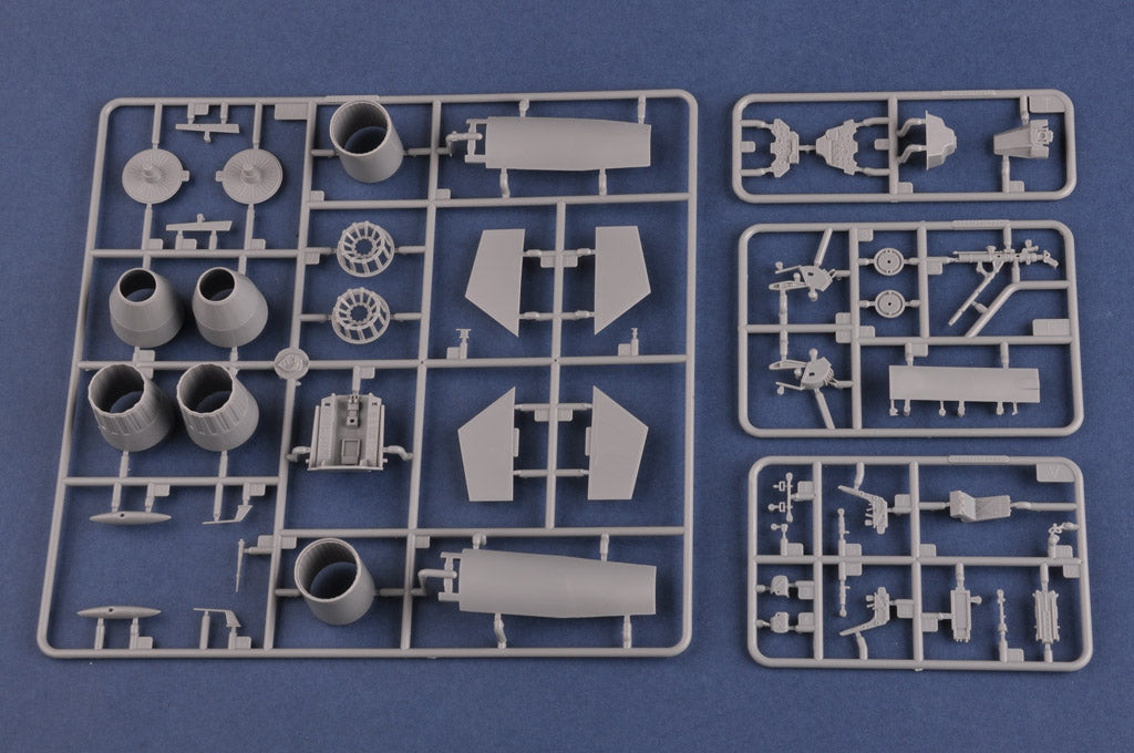 Hobby Boss 1/48 Sukhoi Su-27UB Flanker C model kit 81713, image 11