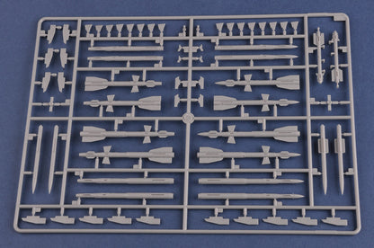 Hobby Boss 1/48 Sukhoi Su-27UB Flanker C model kit 81713, image 12