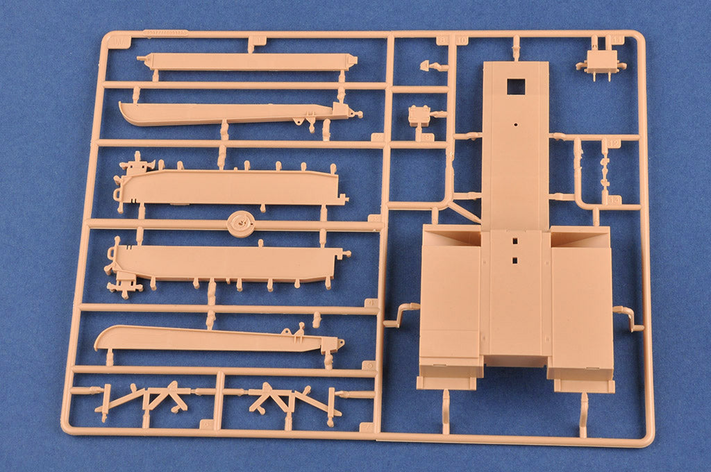Hobby Boss 1/35 Russian BAZ-64022 with 5P85TE2 S-400 Launcher model kit 85517, image 11