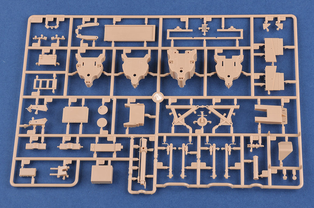 Hobby Boss 1/35 Russian BAZ-64022 with 5P85TE2 S-400 Launcher model kit 85517, image 15