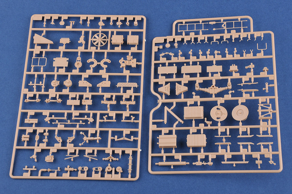 Hobby Boss 1/35 Russian BAZ-64022 with 5P85TE2 S-400 Launcher model kit 85517, image 16