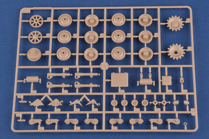 Hobby Boss 1/35 German VK 30.01(P) Prototype Tank model kit 83891, image 8