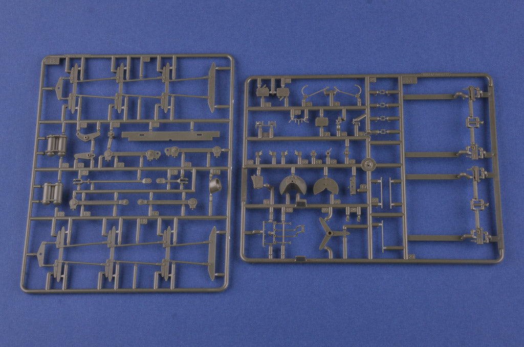 Hobby Boss 1/35 Soviet MBV-2 Armoured Railcar with F-34 Guns model kit 85515, image 8