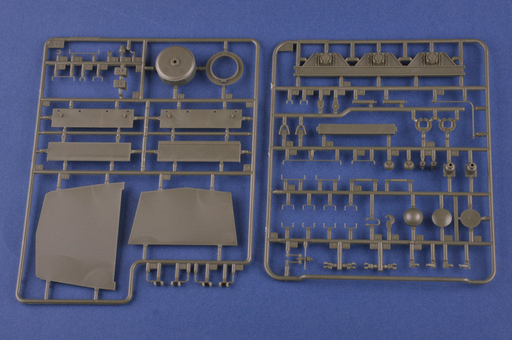 Hobby Boss 1/35 Soviet MBV-2 Armoured Railcar with F-34 Guns model kit 85515, image 9