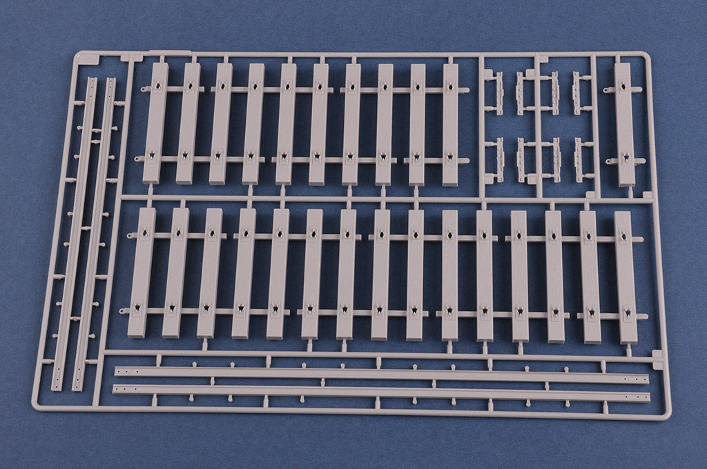 Hobby Boss 1/35 Soviet MBV-2 Armoured Railcar with F-34 Guns model kit 85515, image 13