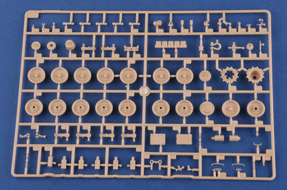 Hobby Boss 1/35 Leopard C1A1 Canadian Main Battle Tank model kit 84502, image 11