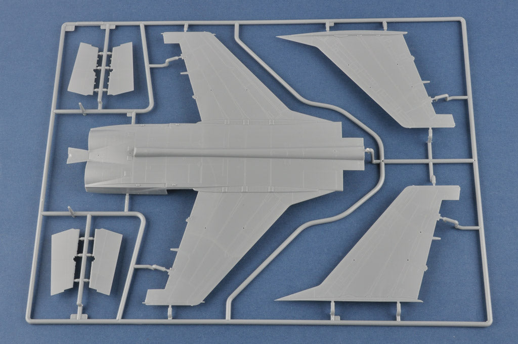 Hobby Boss 1/48 MiG-31BM with Kh-47M2 Kinzhal model kit 81770, image 5