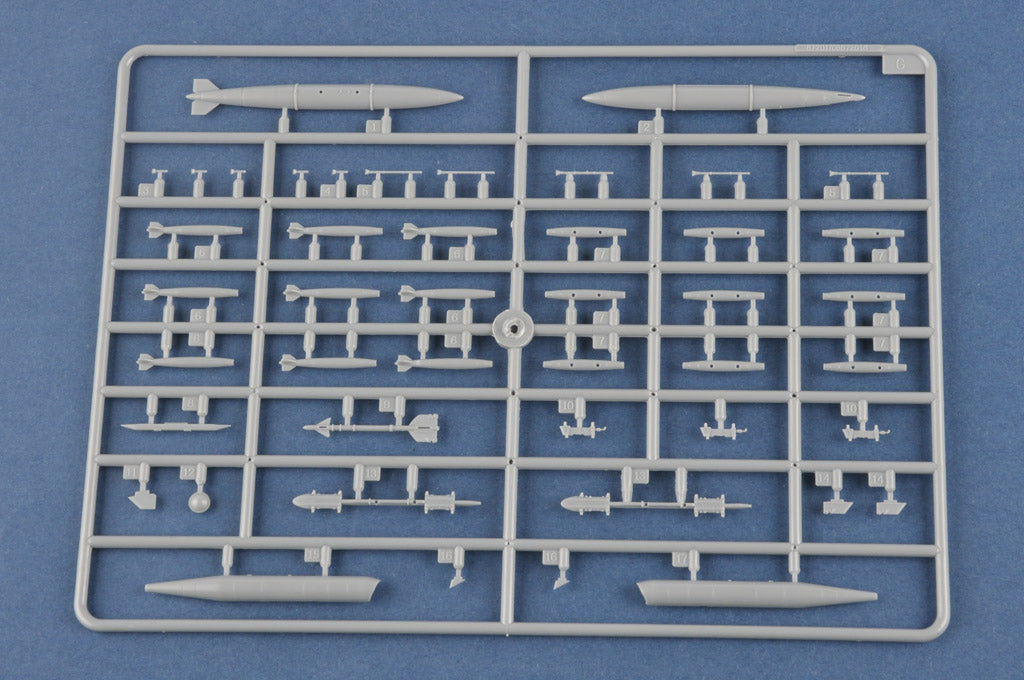 Hobby Boss 1/72 A-4F Skyhawk model kit 87255, image 8