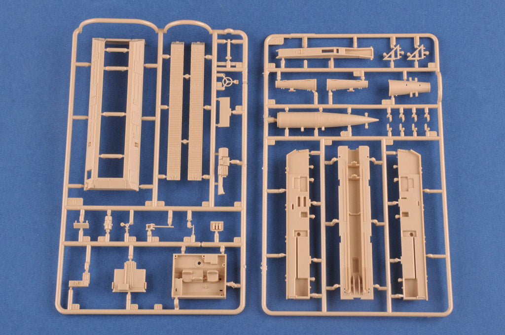 Hobby Boss 1/72 Soviet 9K714 Oka SS-23 Spider model kit 82926, image 6
