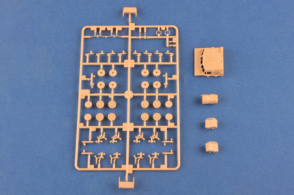 Hobby Boss 1/72 Soviet 9K714 Oka SS-23 Spider model kit 82926, image 7