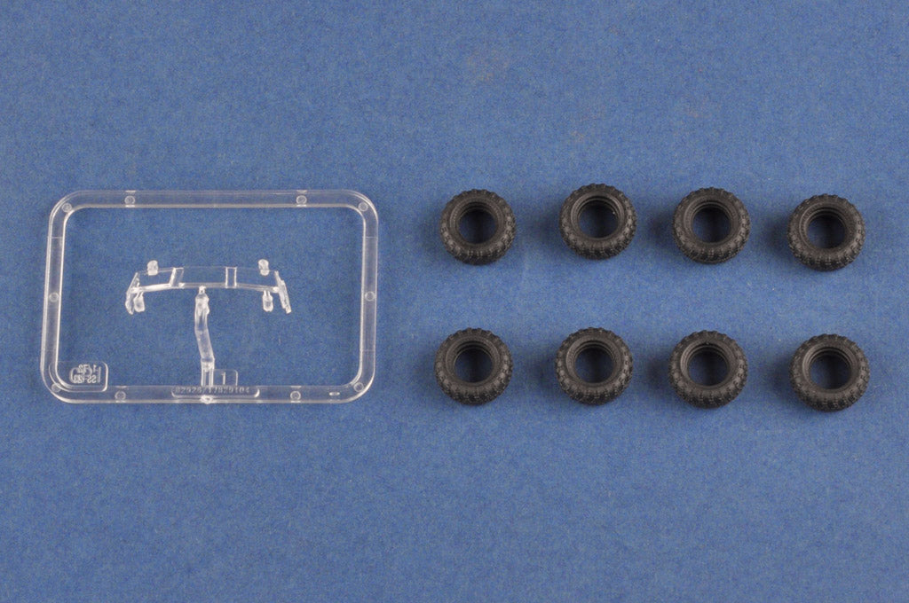 Hobby Boss 1/72 Soviet 9K714 Oka SS-23 Spider model kit 82926, image 8