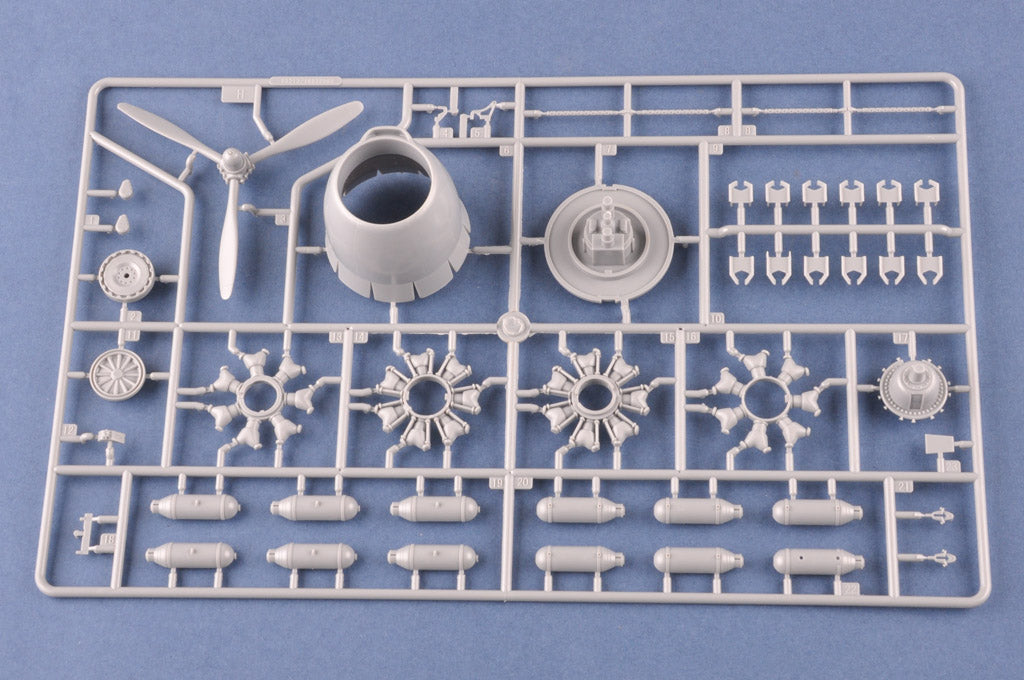 Hobby Boss 1/32 Douglas A-26B Invader model kit 83213, image 9