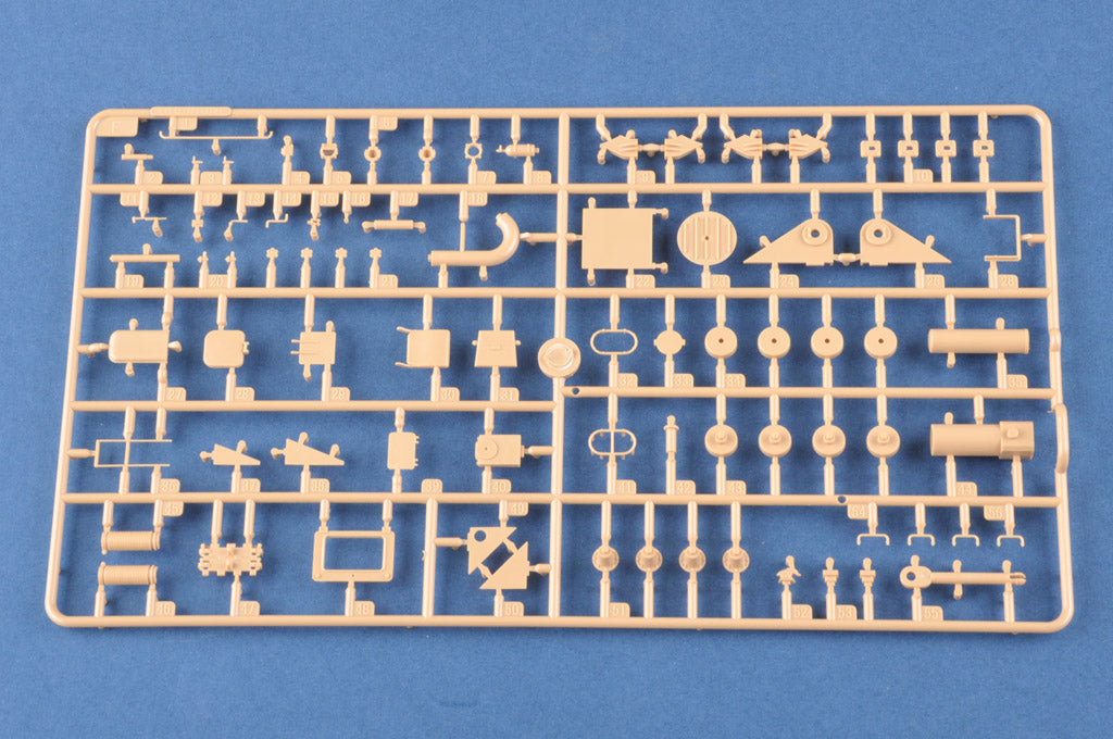 Hobby Boss 1/35 DPRK Pukguksong-2 Missile Launcher model kit 84544, image 10