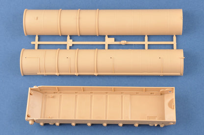 Hobby Boss 1/35 DPRK Pukguksong-2 Missile Launcher model kit 84544, image 13