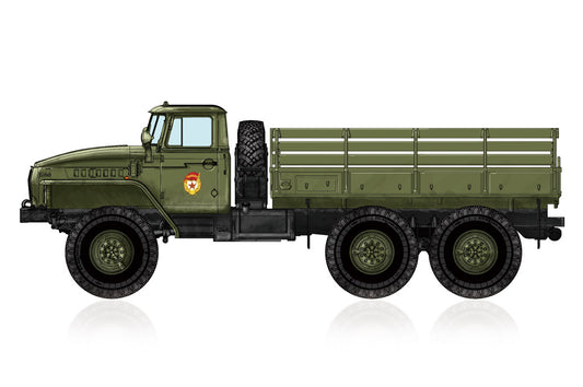 Hobby Boss 1/72 Russian Ural-4320 Truck model kit 82930, box art