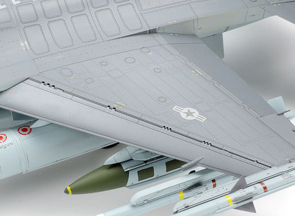 Tamiya 1/32 Aircraft - 1/32 Lockheed F-16 Cj F.Falcon - 60315