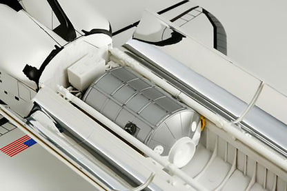 Tamiya 1/72 Aircraft - 1/100 Space Shuttle Atlantis - 60402