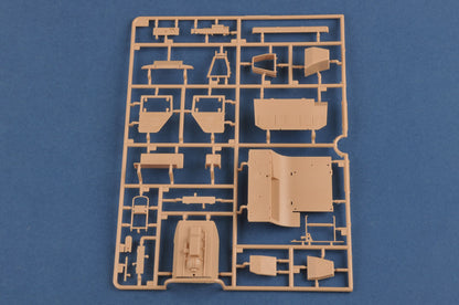Hobby Boss 1/35 Bundeswehr LKW 7t Dump Truck model kit 85520, image 6