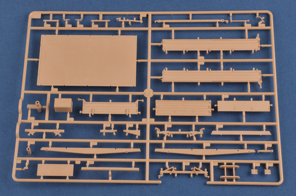 Hobby Boss 1/35 Bundeswehr LKW 7t Dump Truck model kit 85520, image 7