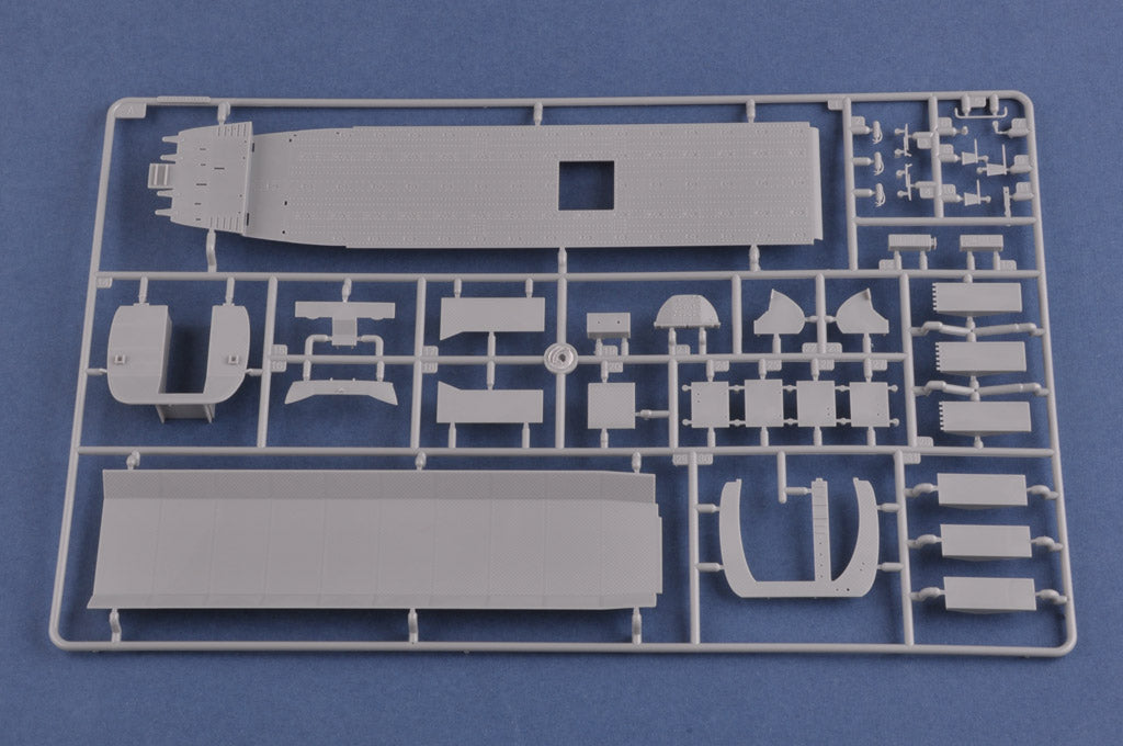 Hobby Boss 1/48 CH-47A Chinook model kit 81772, image 7