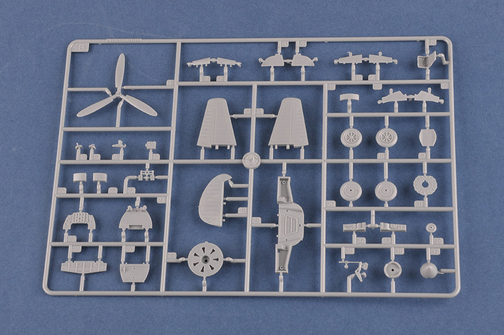Hobby Boss 1/48 Lavochkin La-11 Fang model kit 81760, image 8