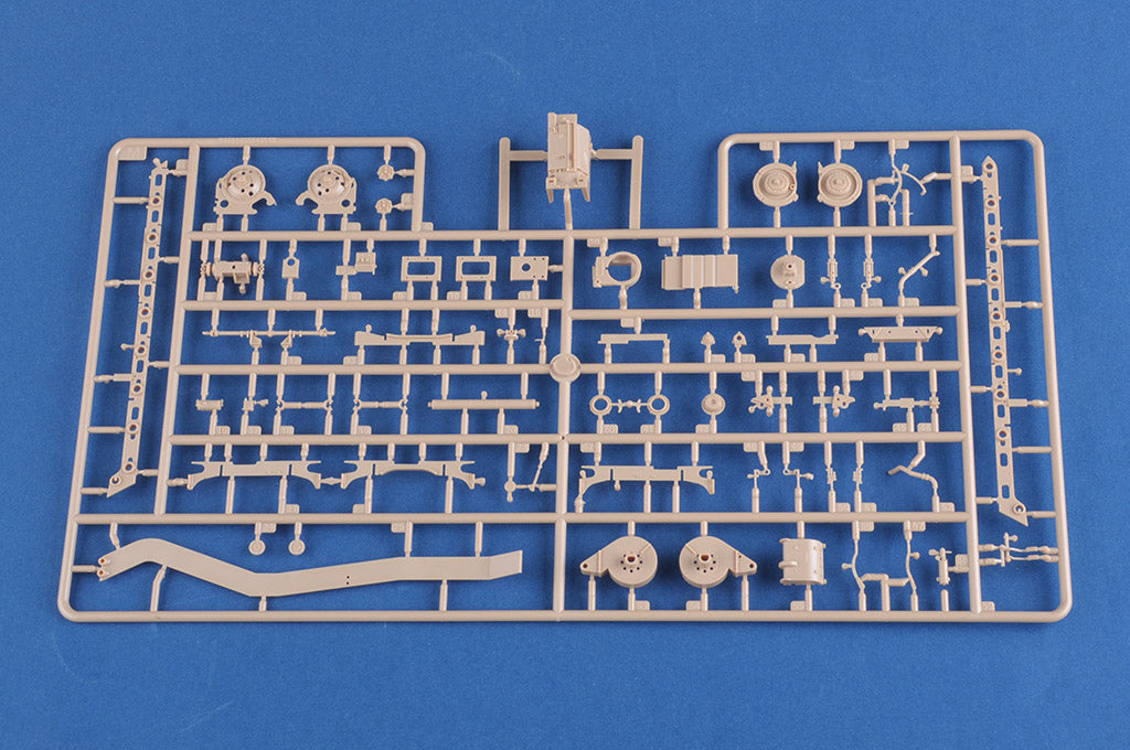 Hobby Boss 1/35 German Sd.Kfz.179 Bergepanther Ausf. G model kit 84553, image 7
