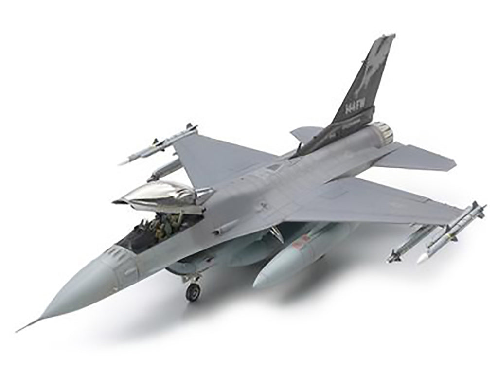 Tamiya 1/48 Aircraft - F-16C (Black 25/32) - 61101