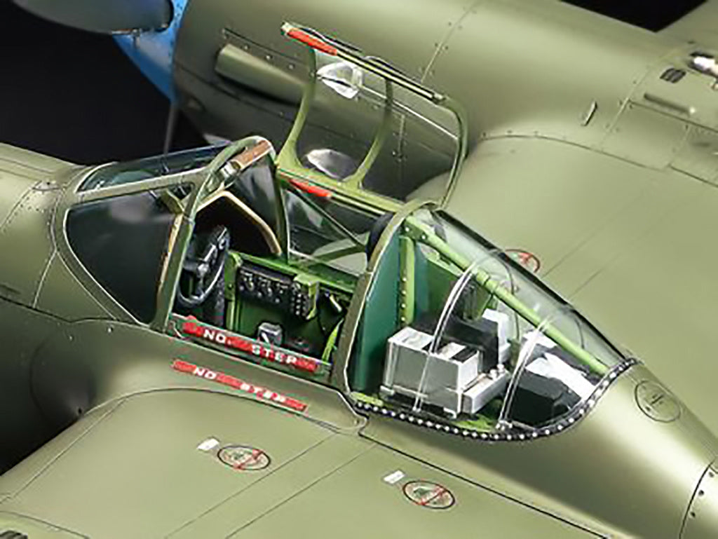 Tamiya 1/48 Aircraft - 1/48 P-38 F/G Lightning - 61120
