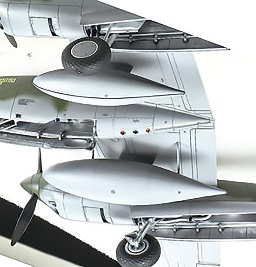 Tamiya 1/48 Aircraft - 1/48 P-38 F/G Lightning - 61120