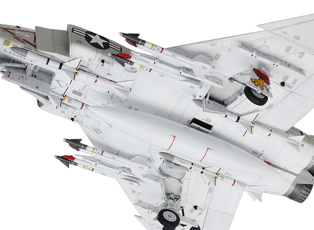 Tamiya 1/48 Aircraft - 1/48 McDonnell Douglas F-4B Phantom II - 61121