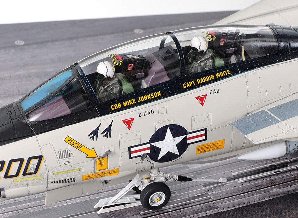 Tamiya 1/48 Aircraft - 1/48 Grumman F-14A Tomcat (Late Model) Carrier Launch Set - 61122