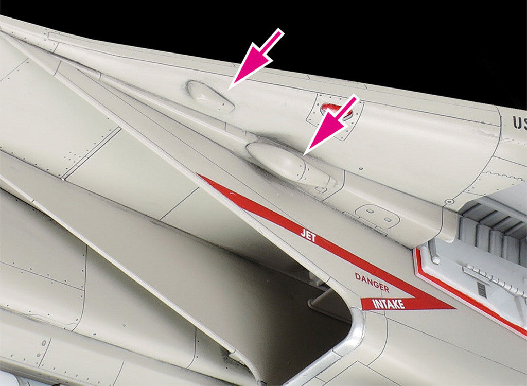 Tamiya 1/48 Aircraft - 1/48 Grumman F-14A Tomcat (Late Model) Carrier Launch Set - 61122