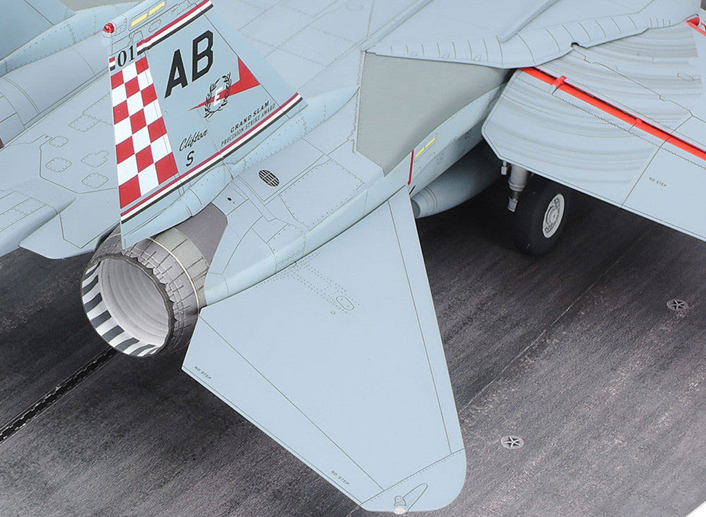 Tamiya 1/48 Aircraft - 1/48 Grumman F-14A Tomcat (Late Model) Carrier Launch Set - 61122
