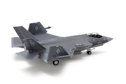 Tamiya 1/48 Aircraft - 1/48 F-35C Lightning II - 61127