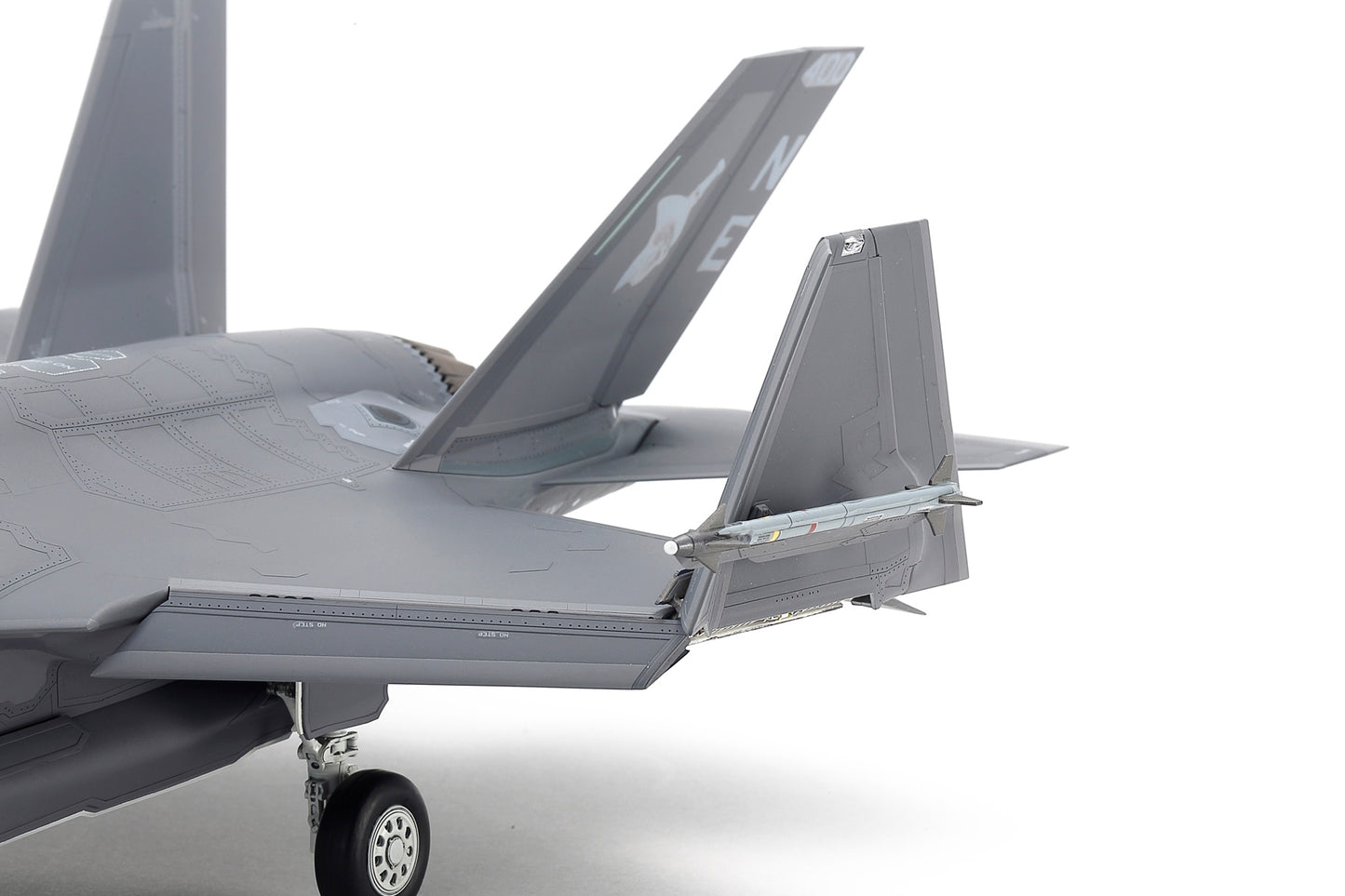 Tamiya 1/48 Aircraft - 1/48 F-35C Lightning II - 61127
