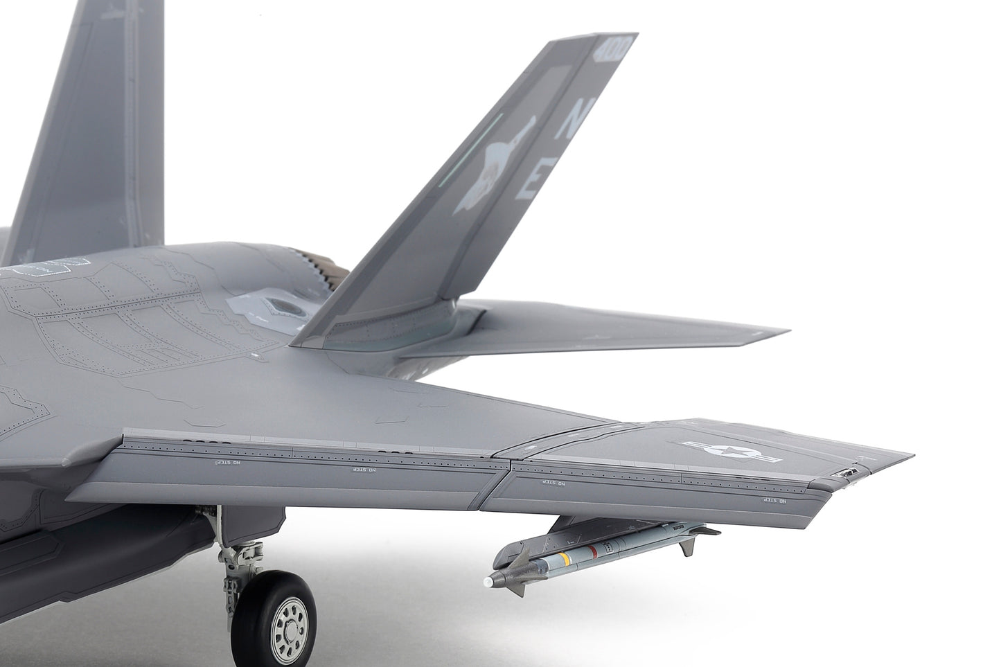 Tamiya 1/48 Aircraft - 1/48 F-35C Lightning II - 61127