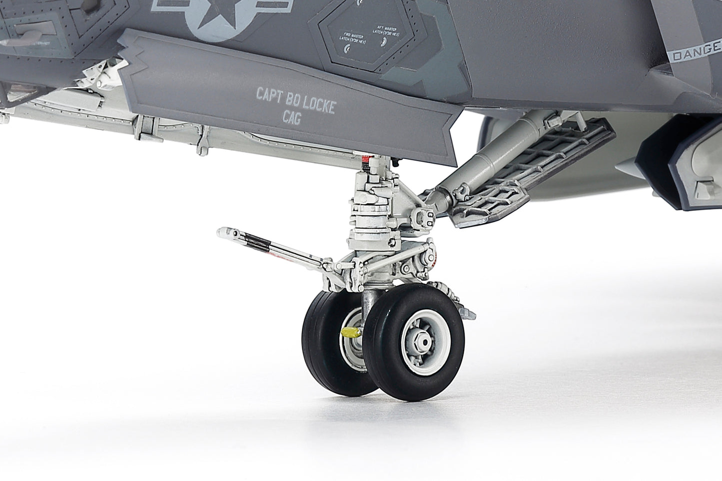 Tamiya 1/48 Aircraft - 1/48 F-35C Lightning II - 61127