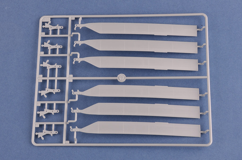 Hobby Boss 1/48 CH-47D Chinook model kit 81773, image 10