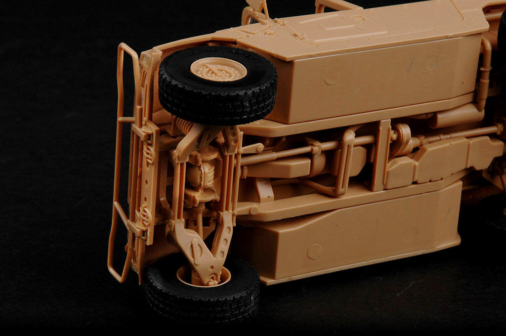Hobby Boss 1/35 Dongfeng Mengshi 1.5 Ton Light Utility Vehicle model kit 82467, image 21