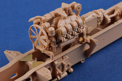 Hobby Boss 1/35 Russian BAZ-64022 with 5P85TE2 S-400 Launcher model kit 85517, image 22